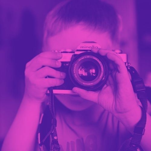Fotografias pola igualdade fanpa compostela neno camara analoxica minolta violeta